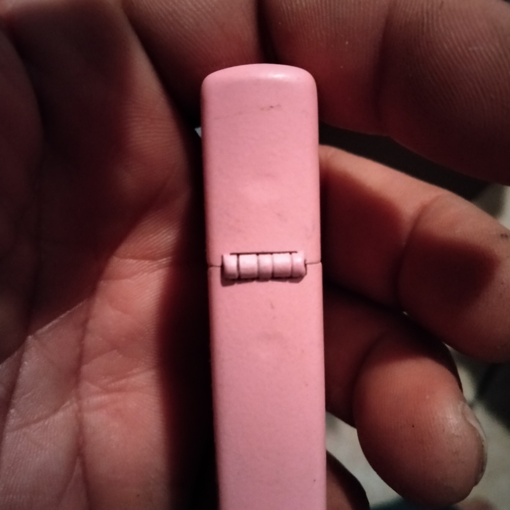Pink Lighter - Picture 7 of 13